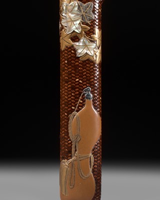 Lot 59 - IKEDA TAISHIN: A SUPERB WOVEN AND LACQUERED RATTAN KISERUZUTSU WITH A HYOTAN AND MAPLE LEAVES