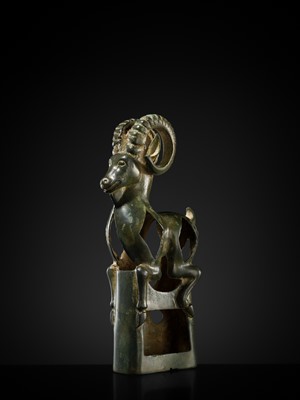 Lot 118 - AN ‘IBEX’ BRONZE FINIAL, SOUTHERN SIBERIA, 6TH – 5TH CENTURY BC