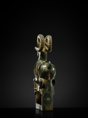 Lot 118 - AN ‘IBEX’ BRONZE FINIAL, SOUTHERN SIBERIA, 6TH – 5TH CENTURY BC