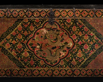 Lot 52 - A GILT AND LACQUERED ‘DRAGON’ CHEST, TIBET, 18TH-19TH CENTURY