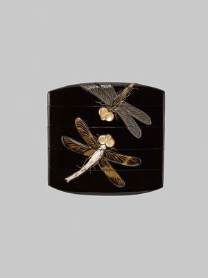 Lot 16 - A LARGE FOUR-CASE INLAID LACQUER INRO WITH DRAGONFLIES