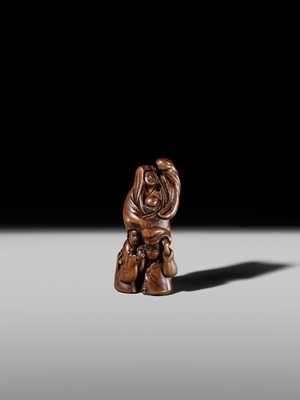 Lot 241 - GYOKUSEN TOMOCHIKA: A WOOD NETSUKE OF LADY TOKIWA GOZEN PROTECTING HER CHILDREN