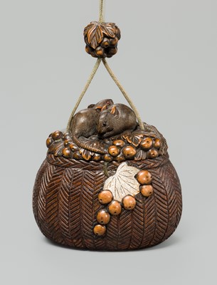 Lot 64 - A SUPERB WOOD ‘RATS AND FRUITS’ SAGEMONO SET, ATTRIBUTED TO KAIGYOKUDO MASATERU