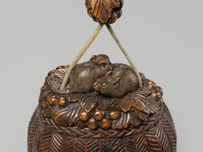Lot 64 - A SUPERB WOOD ‘RATS AND FRUITS’ SAGEMONO SET, ATTRIBUTED TO KAIGYOKUDO MASATERU