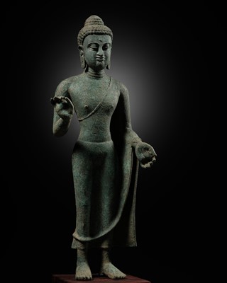 Lot 248 - A MAGNIFICENT BRONZE FIGURE OF BUDDHA, EARLY SRIVIJAYA EMPIRE, SOUTHERN THAILAND, LATE 7TH TO 8TH CENTURY