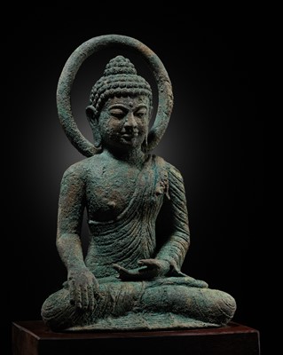 Lot 456 - A BRONZE FIGURE OF BUDDHA, SOUTH SUMATRA, 7TH–8TH CENTURY