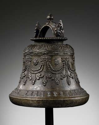 Lot 12 - A BRONZE RITUAL BELL, GHANTA, 17TH-18TH CENTURY