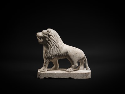 Lot 90 - A LARGE WHITE MARBLE FIGURE OF A GUARDIAN LION, NORTHWESTERN INDIA, 18TH-19TH CENTURY OR EARLIER