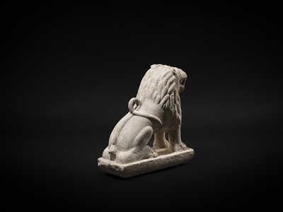 Lot 91 - A LARGE WHITE MARBLE FIGURE OF A GUARDIAN LION, NORTHWESTERN INDIA, 18TH-19TH CENTURY OR EARLIER