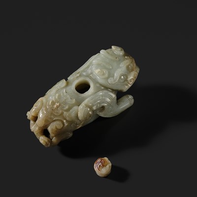 A LARGE AND RARE JADE ‘BIXIE’ WATER POT AND COVER, LATE MING DYNASTY