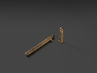 Lot 6 - A FINE RETICULATED GILT-DAMASCENED IRON PEN HOLDER, TIBET, 15TH-16TH CENTURY