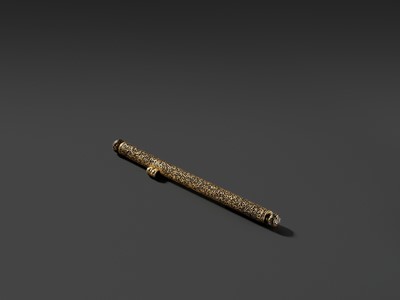 Lot 6 - A FINE RETICULATED GILT-DAMASCENED IRON PEN HOLDER, TIBET, 15TH-16TH CENTURY