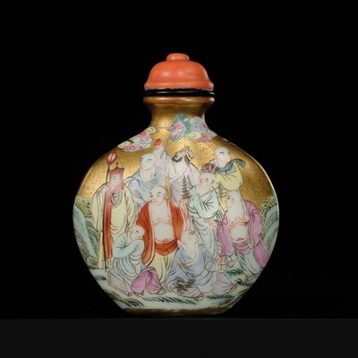 Lot 168 - A GILT AND FAMILLE ROSE ‘EIGHTEEN LUOHAN’ PORCELAIN SNUFF BOTTLE, QIANLONG MARK, 1780-1850