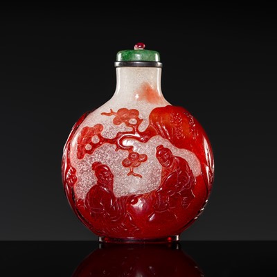 Lot 480 - A RUBY-RED OVERLAY ‘SNOWSTORM’ GLASS SNUFF BOTTLE, 1730-1830