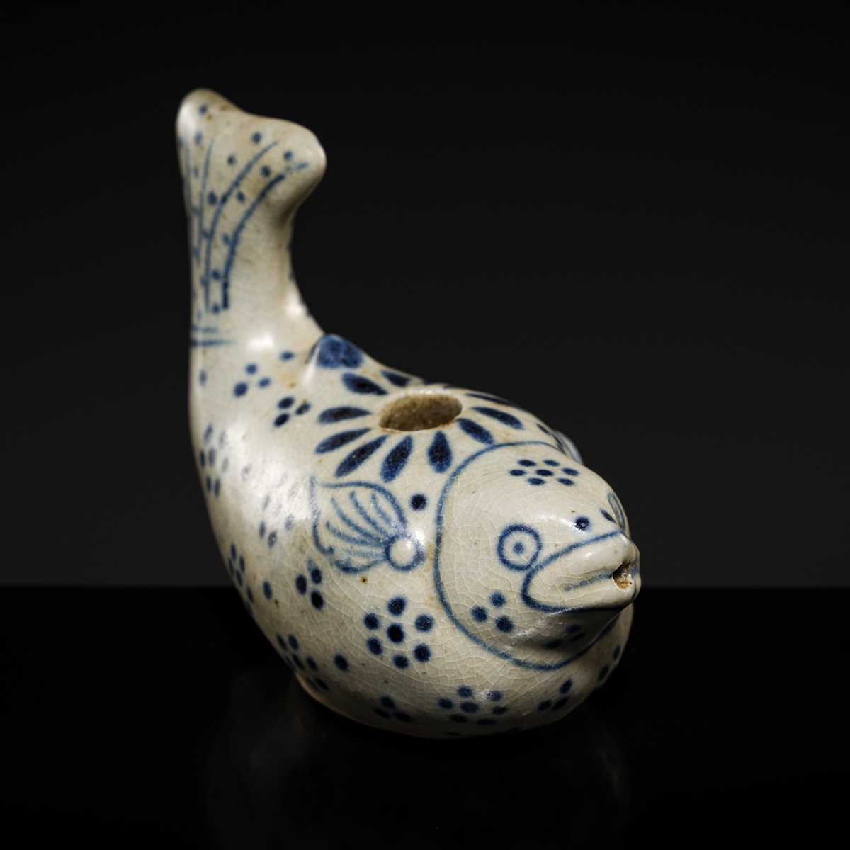 Lot 634 - A RARE BLUE AND WHITE ‘PUFFER FISH’ WATER DROPPER, LÊ DYNASTY, LATE 15TH CENTURY, PROBABLY FROM THE HOI AN HOARD