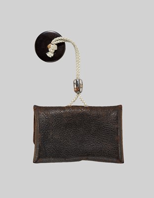 Lot 61 - KIKUGAWA: A LEATHER TABAKO-IRE (POUCH) WITH A SUPERB DRAGON GOLD AND SILVER KANAMONO (POUCH CLASP)