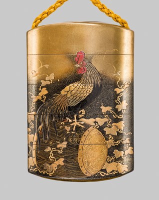 Lot 30 - KAJIKAWA: A FINE FOUR-CASE GOLD LACQUER INRO WITH ROOSTER, DRUM, AND IVY (TSUTA NI NIWATORI TO TAIKO)