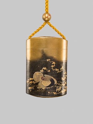 Lot 30 - KAJIKAWA: A FINE FOUR-CASE GOLD LACQUER INRO WITH ROOSTER, DRUM, AND IVY (TSUTA NI NIWATORI TO TAIKO)