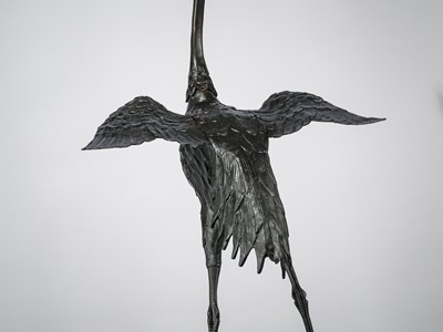 A VERY LARGE BRONZE FIGURE OF A CRANE