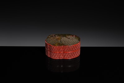 A THREE-COLORED LACQUER ‘MELON’ BOX AND COVER, QIANLONG PERIOD