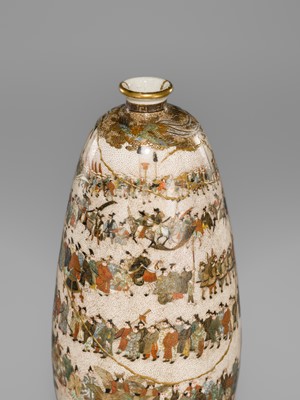 Lot 1568 - A FINE SATSUMA CERAMIC VASE DEPICTING A DAIMYO PROCESSION