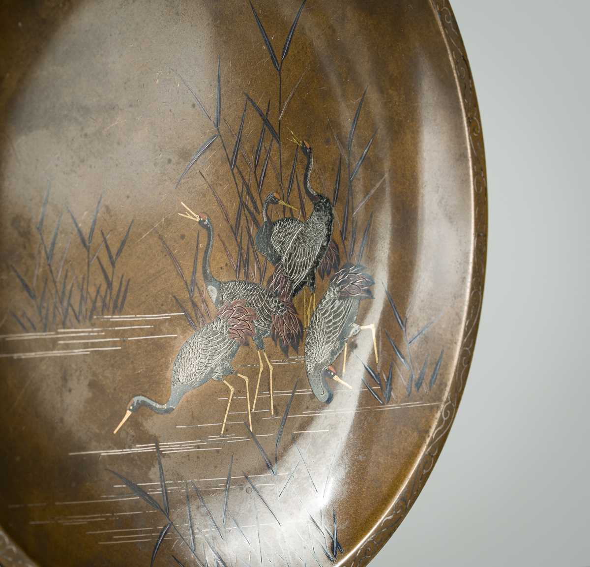 NOGAWA: A FINE INLAID BRONZE DISH WITH CRANES
