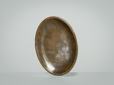 NOGAWA: A FINE INLAID BRONZE DISH WITH CRANES