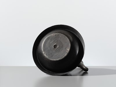 FUJITA TAKAYASU: A VERY LARGE (42.5 CM) IRON NAMBU TEKKI YONEZAWA FUJI-SHAPED TETSUBIN (TEA KETTLE) WITH MARU NI MOKKO MON