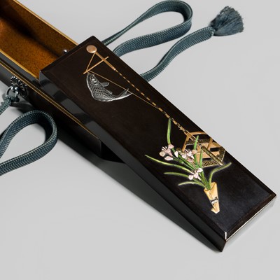 Lot 279 - KANSHOSAI TOYO: A SUPERB INLAID LACQUER FUMIBAKO (POEM PAPER BOX)
