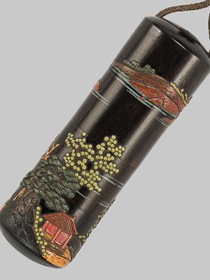 Lot 5 - A RARE THREE-CASE RYUKYUAN TSUIKIN LACQUER INRO WITH A FINE KURUMI NETSUKE OF DARUMA