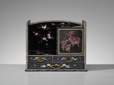 Lot 127 - AN IMPRESSIVE AND RARE SOMADA STYLE LACQUER ‘BOTAN SHISHI’ KATANA DISPLAY CABINET (KATANA KAKE)