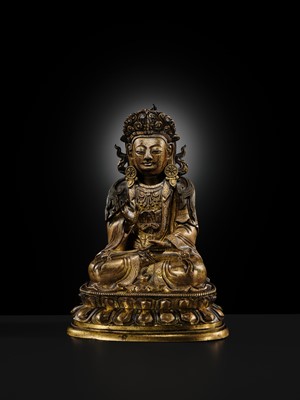 Lot 28 - A TWO-TONE GILT COPPER-ALLOY FIGURE OF GUANYIN, KANGXI-YONGZHENG PERIOD