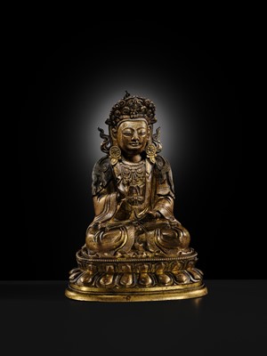 Lot 28 - A TWO-TONE GILT COPPER-ALLOY FIGURE OF GUANYIN, KANGXI-YONGZHENG PERIOD