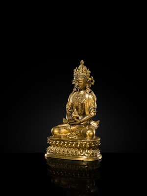 Lot 29 - A FINELY INLAID GILT-BRONZE FIGURE OF AMITAYUS, EARLY QING DYNASTY