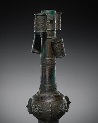 Lot 378 - A FIVE-TUBE ‘MYTHICAL BEAST’ BRONZE ARROW VASE, TOUHU, YUAN DYNASTY