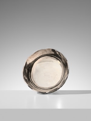 Lot 14 - TOUNSAI MASAKATSU: AN IMPRESSIVE AND LARGE CLOISONÉ ENAMELED SILVER PUNCH BOWL