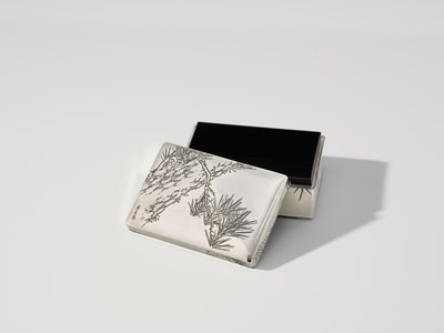KATSUYOSHI FOR THE HATTORI COMPANY: A FINE SILVER BOX AND COVER