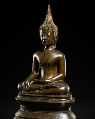 Lot 645 - A BRONZE FIGURE OF BUDDHA SHAKYAMUNI, LAOS, CHIEN SENG STYLE, 16TH-17TH CENTURY