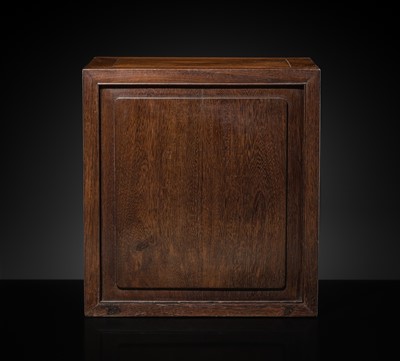 A SMALL JICHIMU SCHOLAR’S DESK CABINET, 18-19TH CENTURY