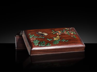 AN EMBELLISHED HUANGHUALI ‘FIVE FISH’ BOX AND COVER, QING DYNASTY, 17TH-18TH CENTURY