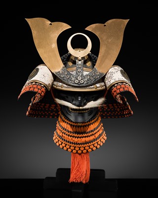 Lot 1124 - AN IRON HOCHI BACHI KABUTO WITH MITSUBA AOI MON AND A MENPO