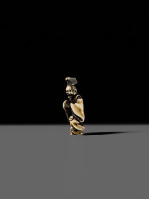 Lot 133 - HIDEMASA: A FINE IVORY NETSUKE OF A COURTIER
