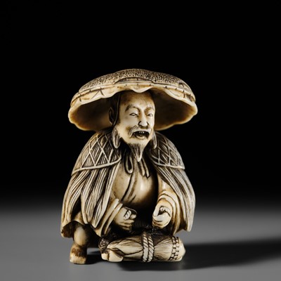 Lot 81 - A FINE IVORY NETSUKE OF MOSO, SCHOOL OF OGAWASARA ISSAI