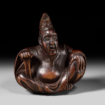 HOSHUNSAI MASAYUKI: A LARGE WOOD NETSUKE OF A COURTIER