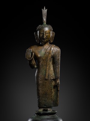 Lot 651 - A BRONZE FIGURE OF BUDDHA, KANDYAN PERIOD, SRI LANKA, 18TH CENTURY