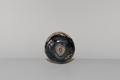 Lot 240 - A KENZAN CHAWAN (TEA BOWL)