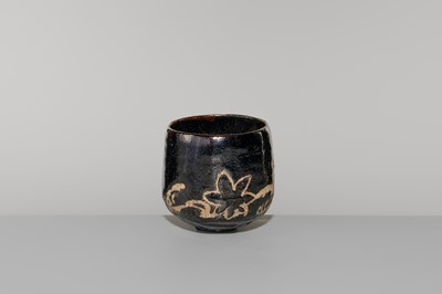 Lot 240 - A KENZAN CHAWAN (TEA BOWL)