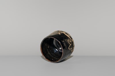 Lot 240 - A KENZAN CHAWAN (TEA BOWL)
