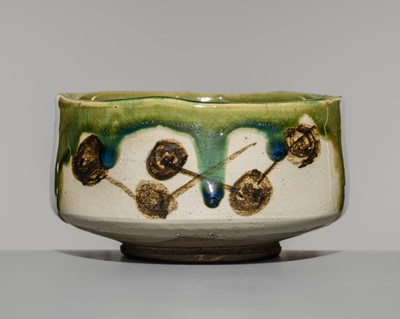 Lot 241 - KITAOJI ROSANJIN: AN AO ORIBE WARE CHAWAN (TEA BOWL)