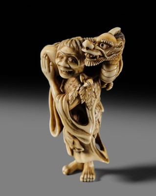 Lot 136 - KAZUSHIGE: A FINE IVORY NETSUKE OF CHINNAN SENNIN